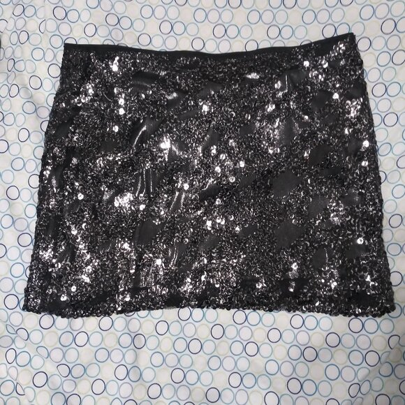 Express Skirt with sequins Sz S - Picture 1 of 7